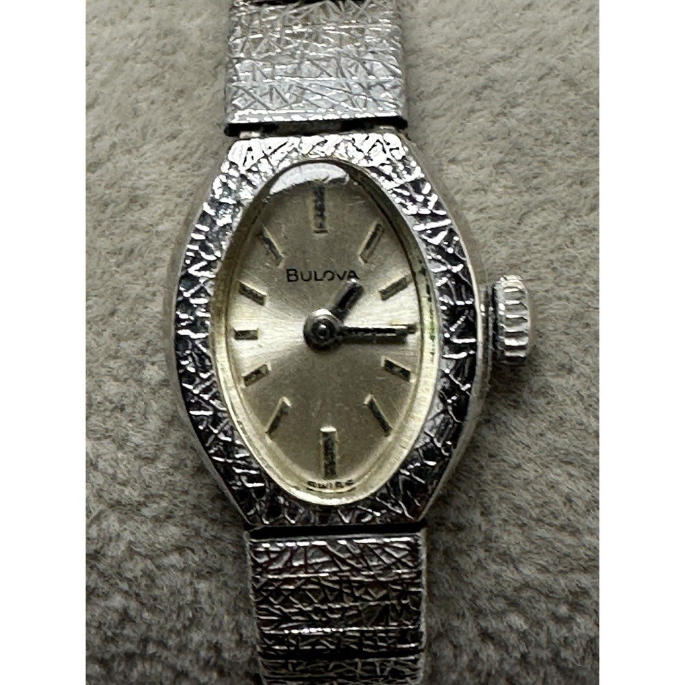 Bulova N3‎ 1973 Ladies Watch Works Manual Wind 10K Gold Plated 14MM 7.25" L74